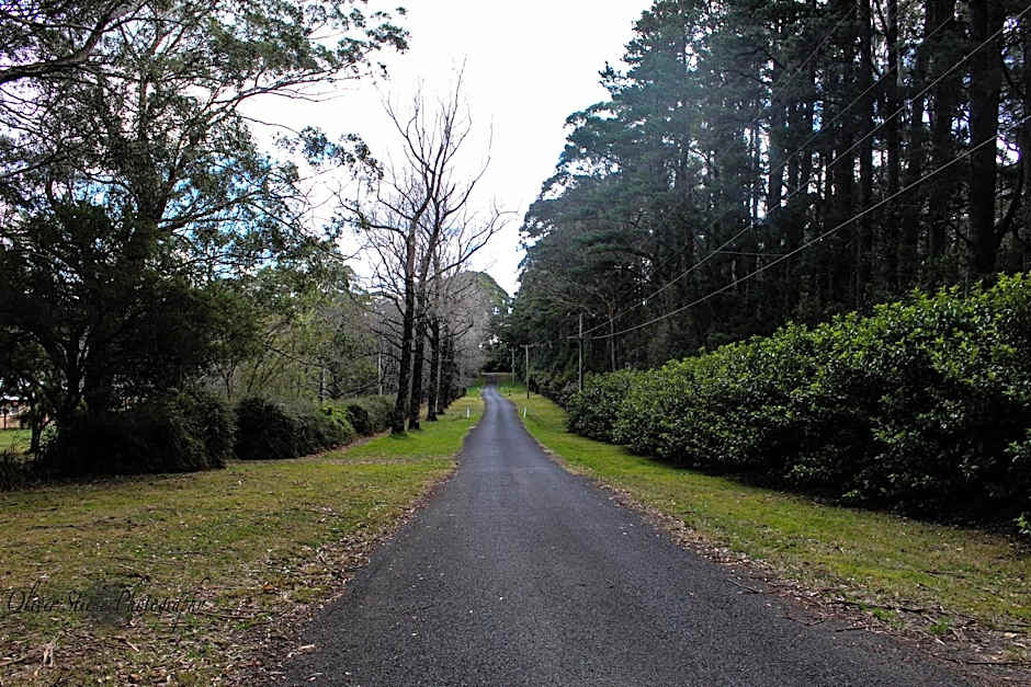 Tomah Retreat - Studio BREATHE with fireplace