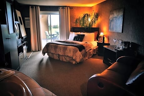 Queen Suite with Terrace