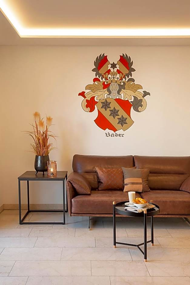 Hotel & Boarding House Schlosserwirt