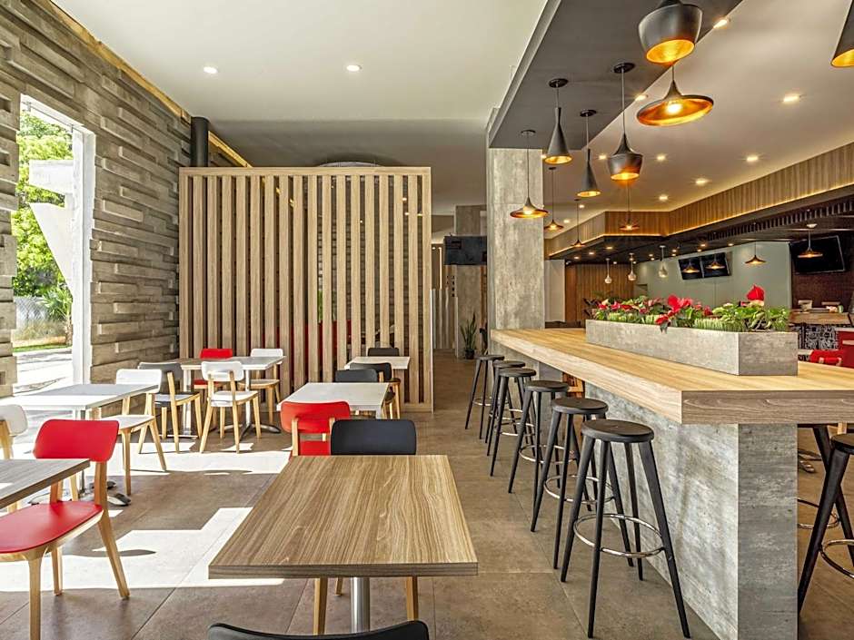 Ibis Merida