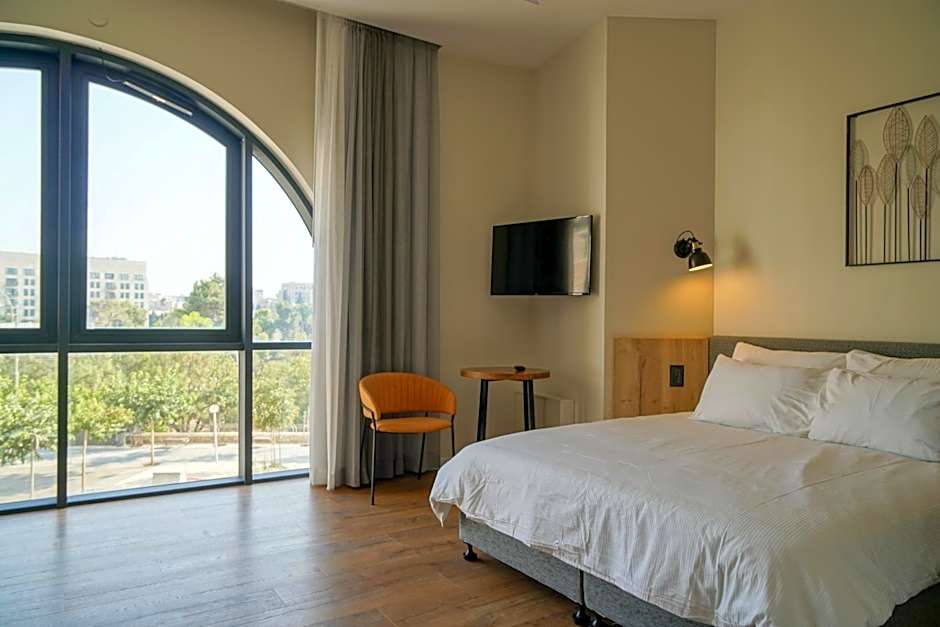 Apartique Hotel