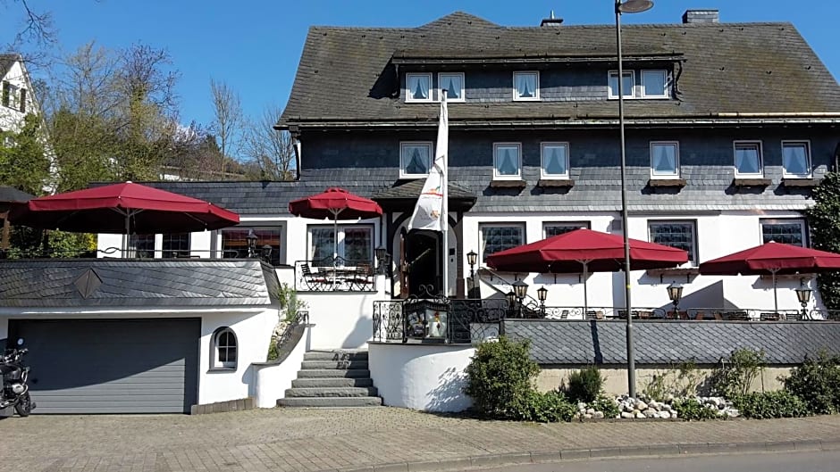 Land-gut Hotel zur Brücke garni