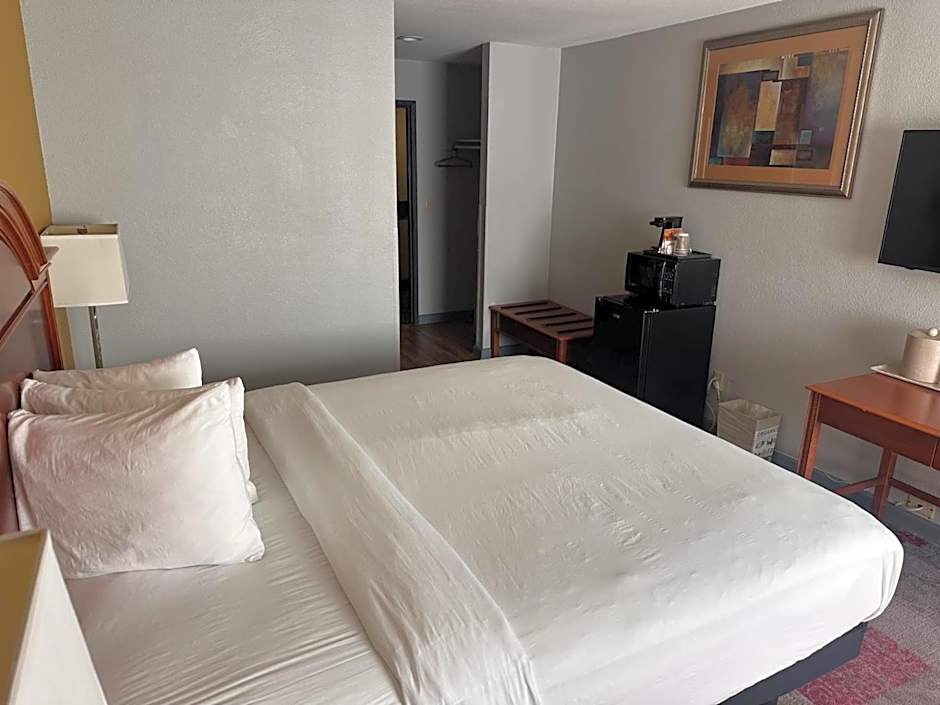 Americas Best Value Inn Hayward