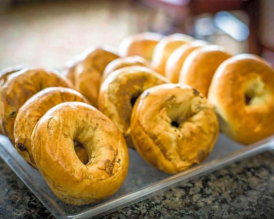 Econo Lodge Lakes Region