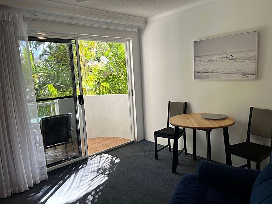 The Burlington Holiday Apartments