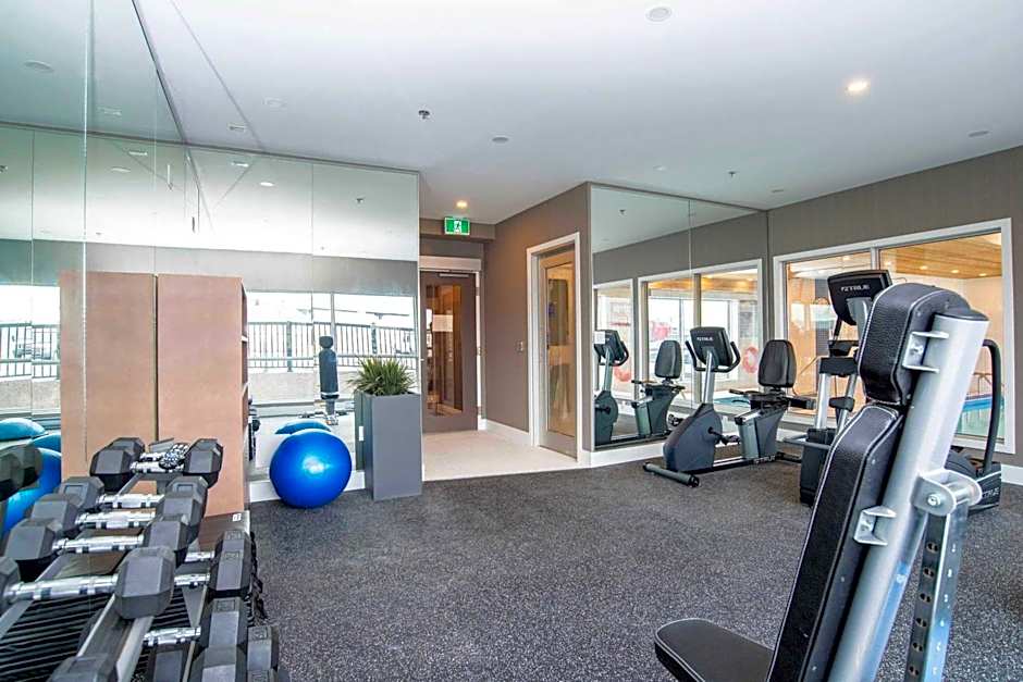 Sandman Signature St. John's Hotel