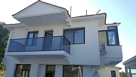 Family Homes No:9