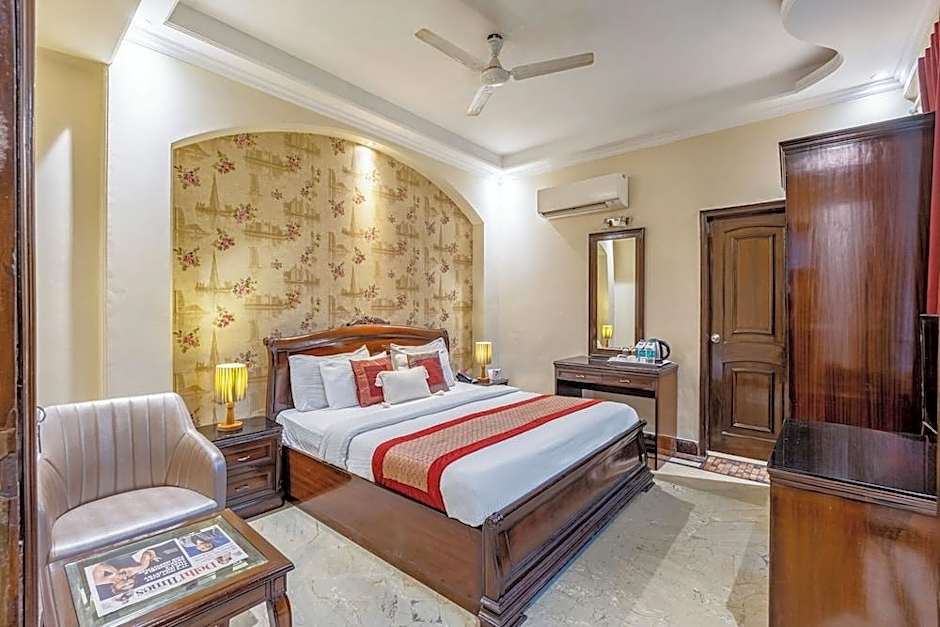 Hotel Emperor Palms