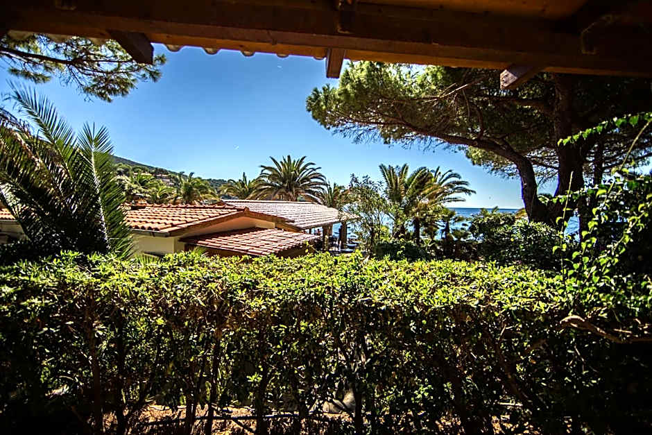 Residence Mandel 2 by Mandel Club