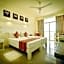Beacon Beach Hotel