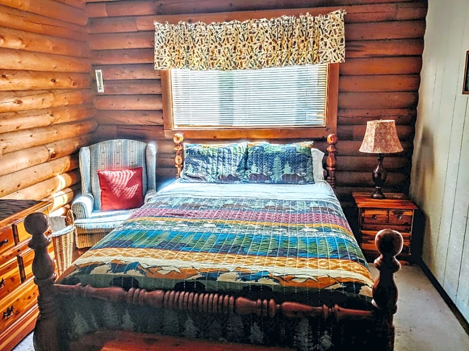 Deep Creek Lodge 