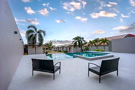 AKARD Private Villas Sattahip
