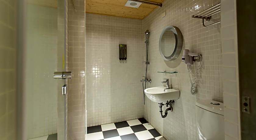 Light Hostel - Chiayi