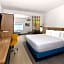 La Quinta Inn & Suites by Wyndham El Paso East Loop-375