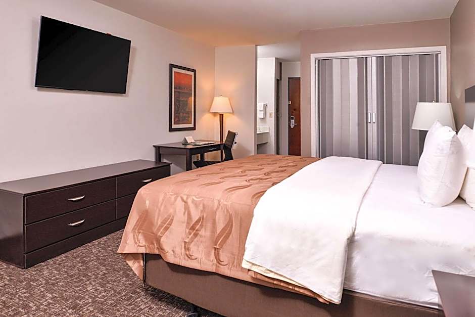 Quality Inn & Suites Beaumont