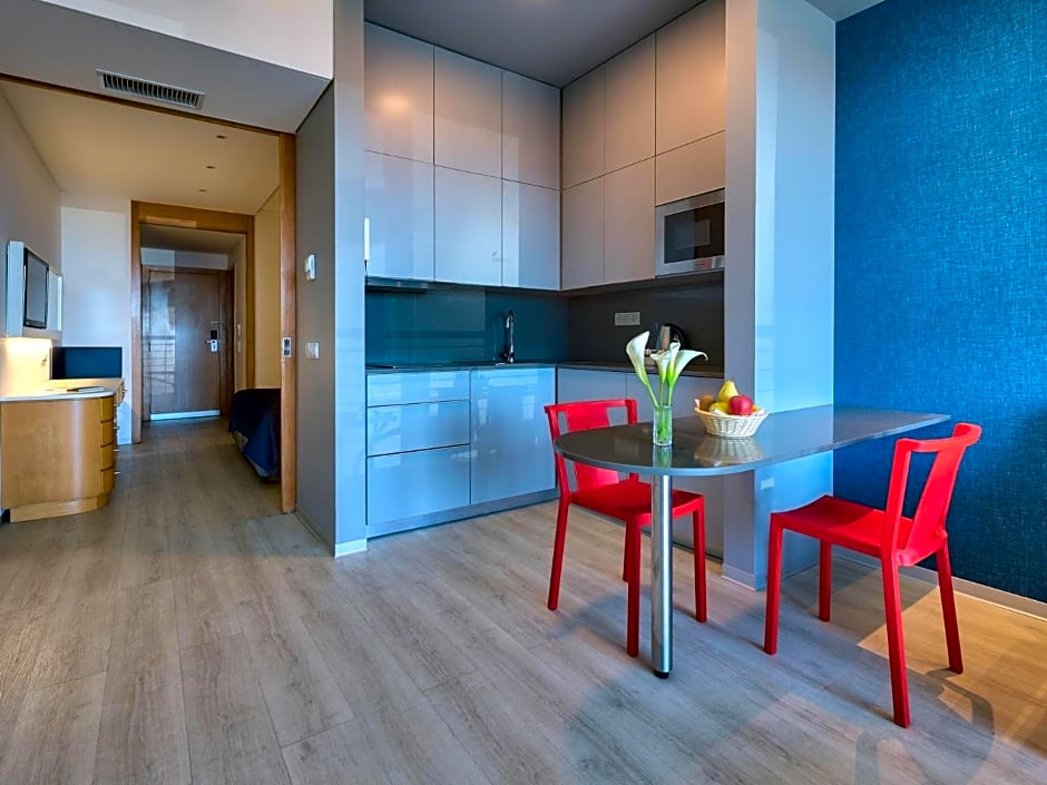  The Views Monumental Lido