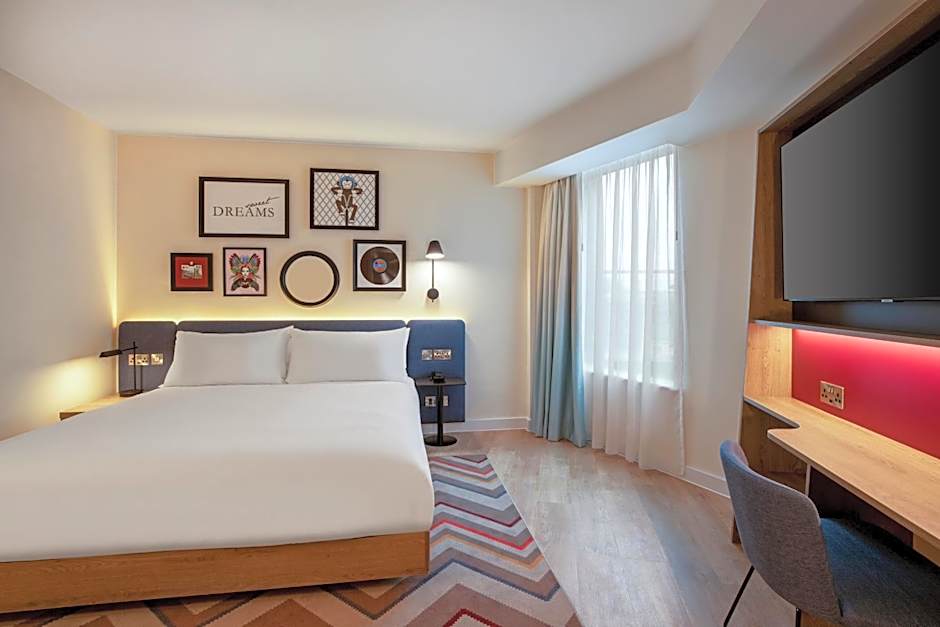 Hampton By Hilton London City