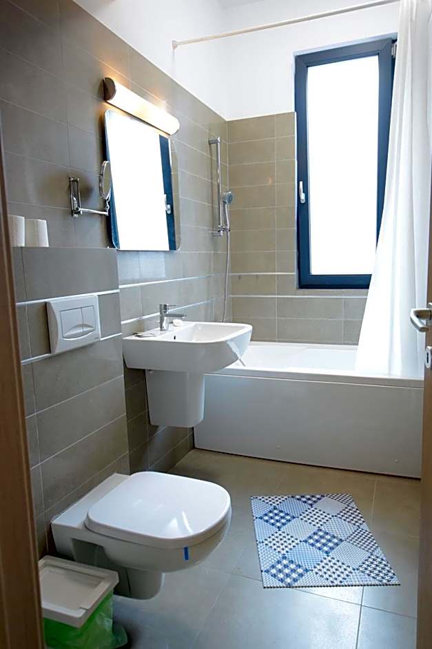 Uptown Residence Apartments