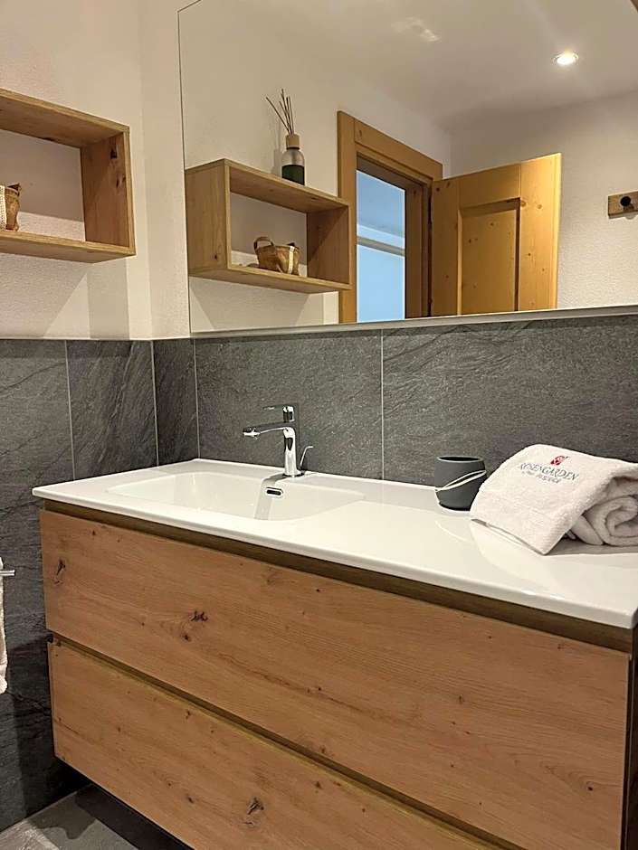 Rosengarden Alpine Residence