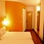 Ibis Ningbo Qian Hu Hotel