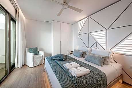 Double Room with Garden View and Private Pool