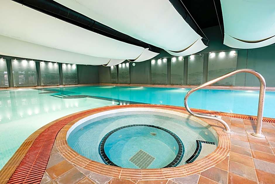 Lakeside Hotel and Spa