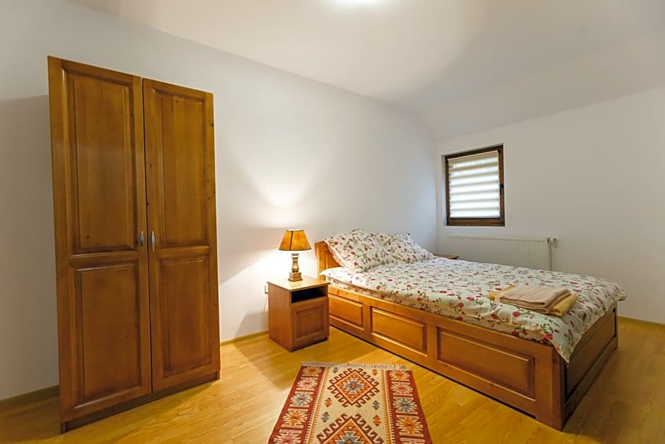 Pensiunea Cașoca-Cascadă