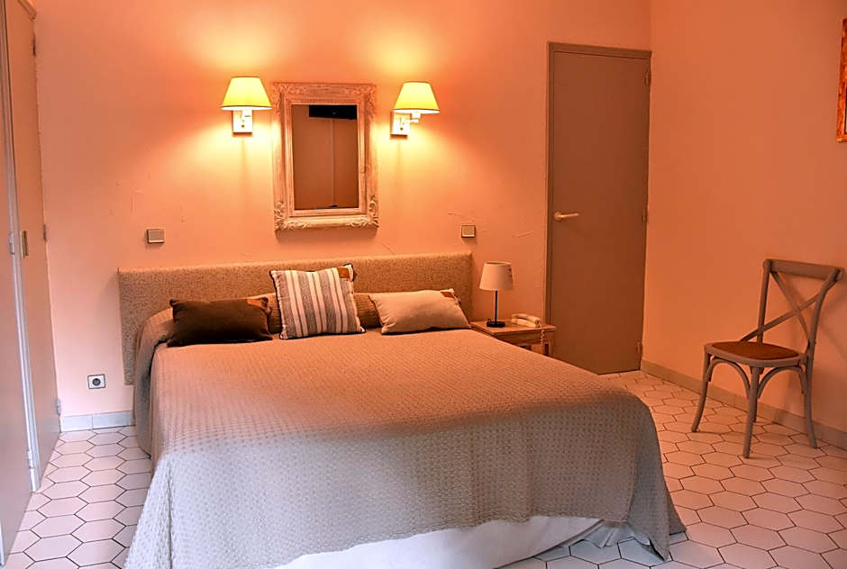 Hotel Les Mazets Des Roches