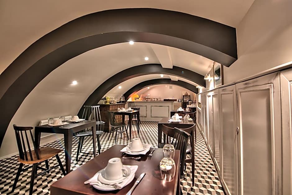 Hotel Des Beaux Arts