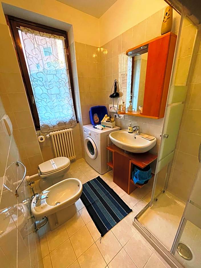 Hotel Diffuso Il Portichetto sulla collina a Vezio Perledo