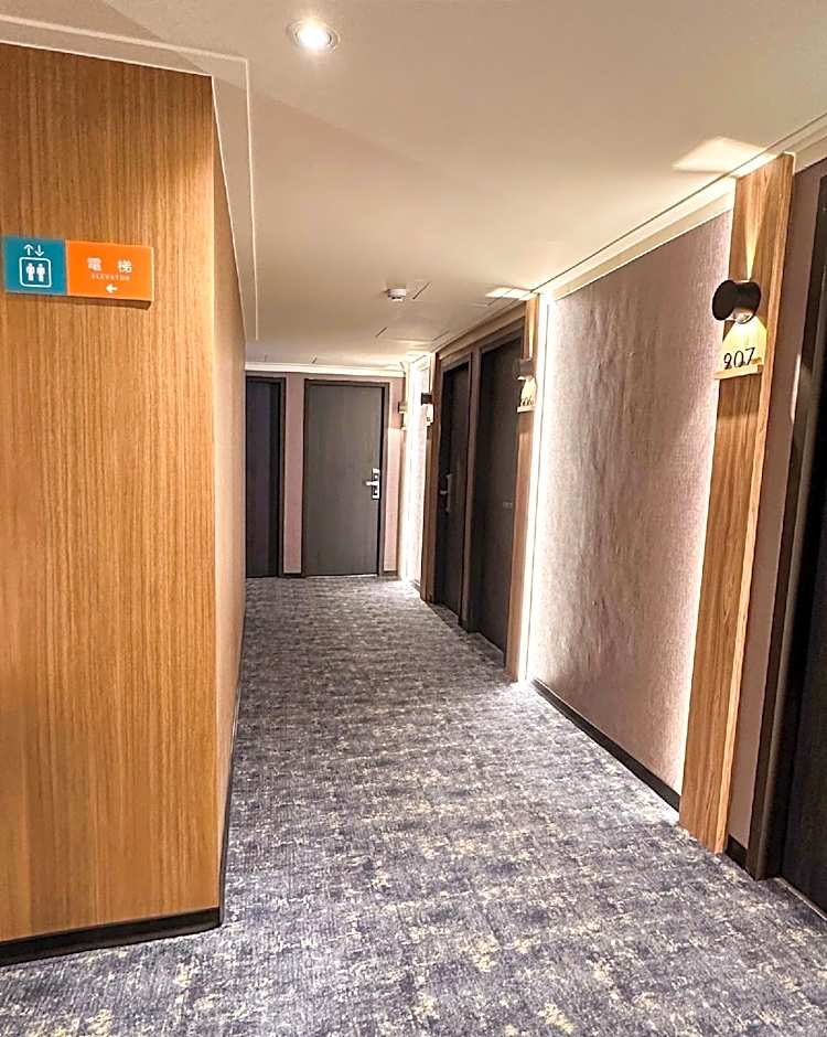 Days Fine Hotel