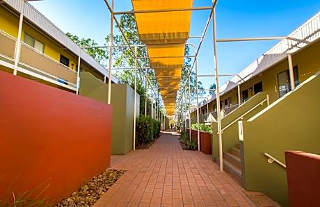 Emu Walk Apartments