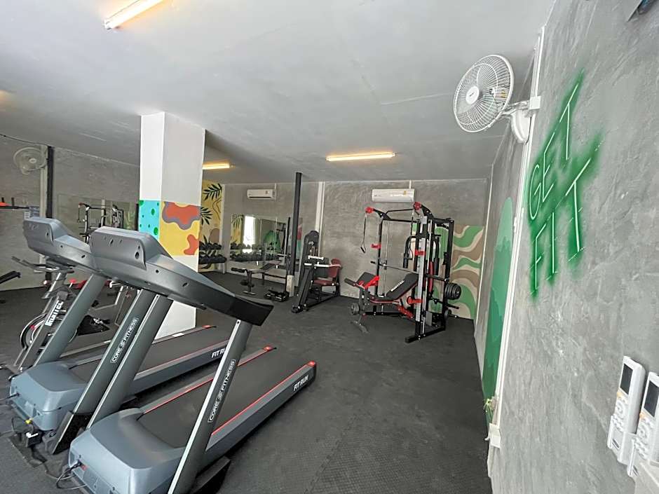 Social Quarters Blanco - Youth Hostel 18 to 35 Only