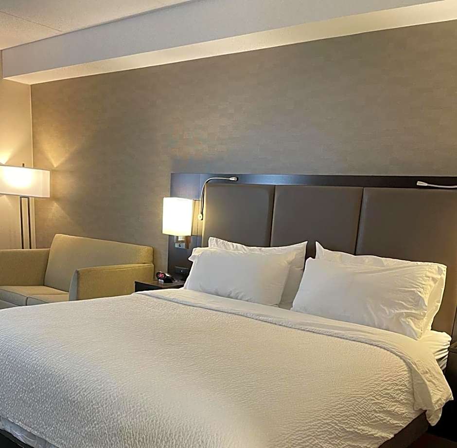 Holiday Inn Express Hotel & Suites Barrie By IHG