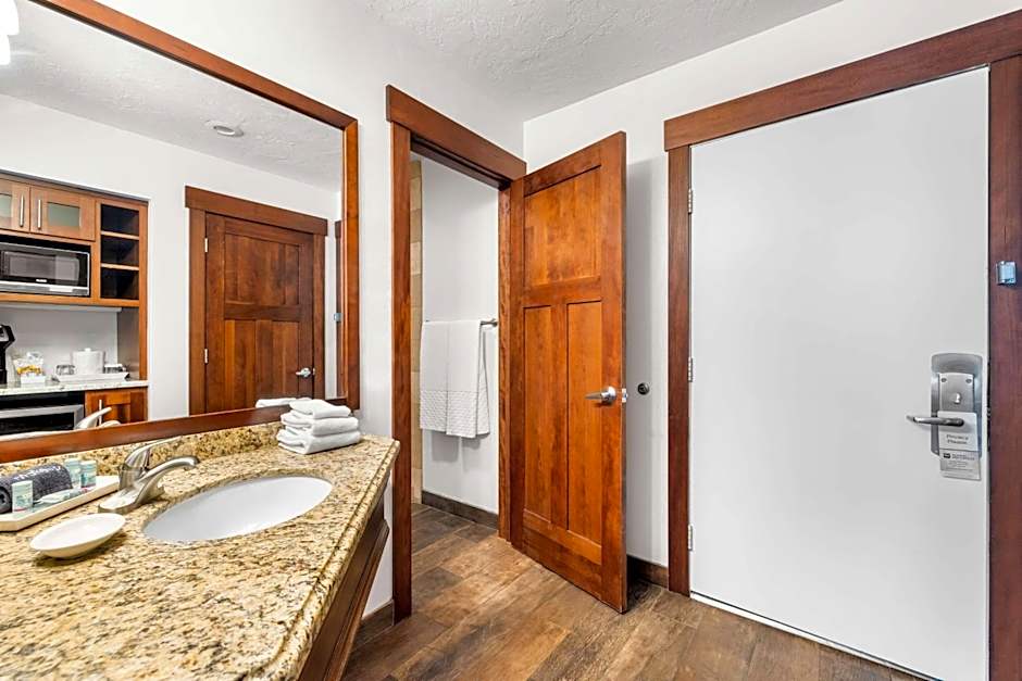 Best Western Driftwood Inn