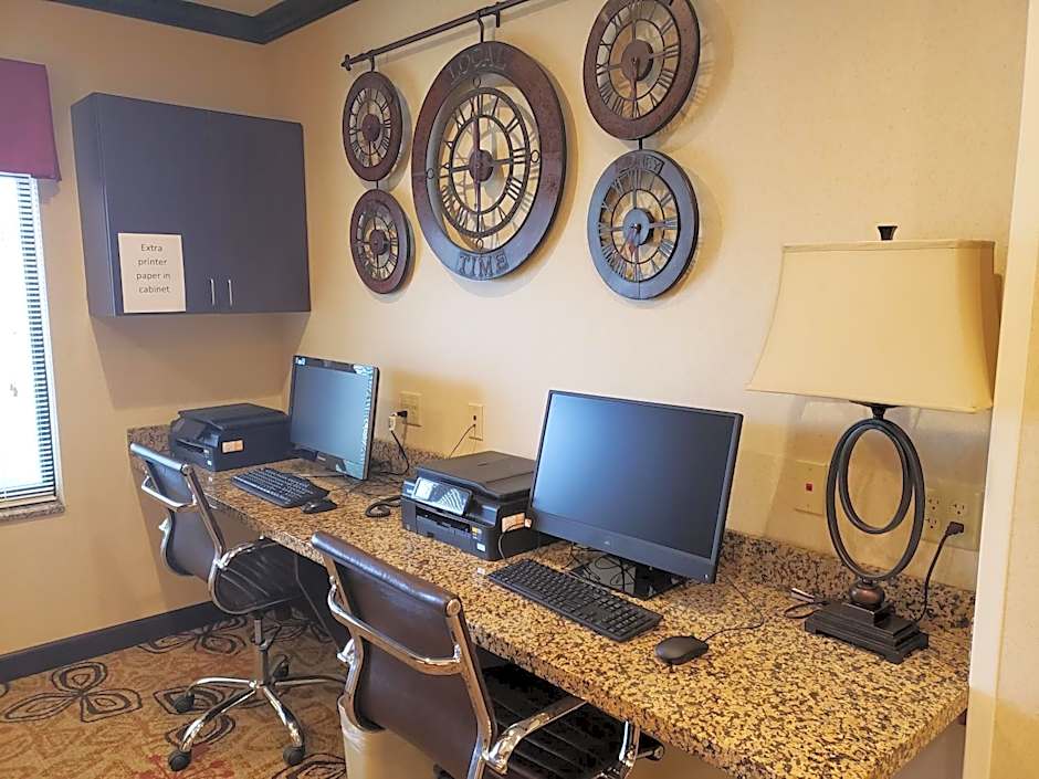 Holiday Inn Express & Suites Cambridge By IHG