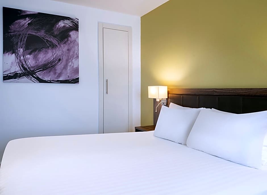 Holiday Inn Huntingdon Racecourse By IHG