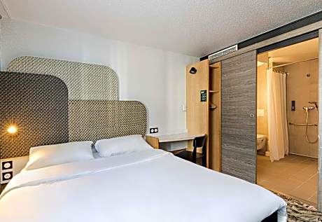 Double Room - Disability Access