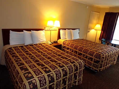 Double Room with Two Double Beds - Smoking