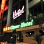 Clover Hotel