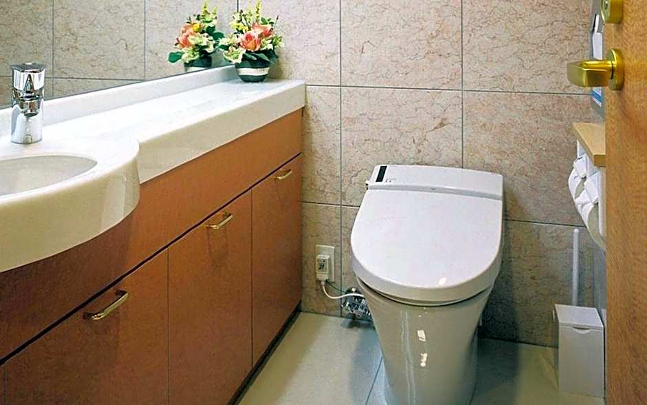 Toyoko Inn Higashi-Hiroshima Ekimae