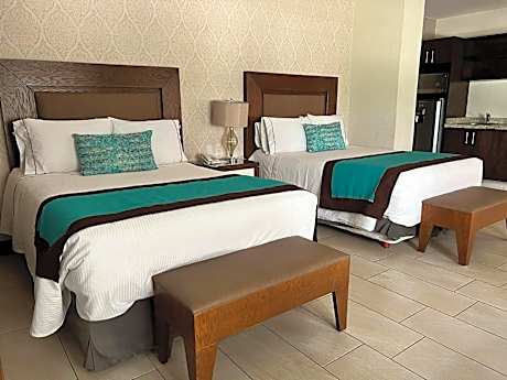 Standard Double Suite