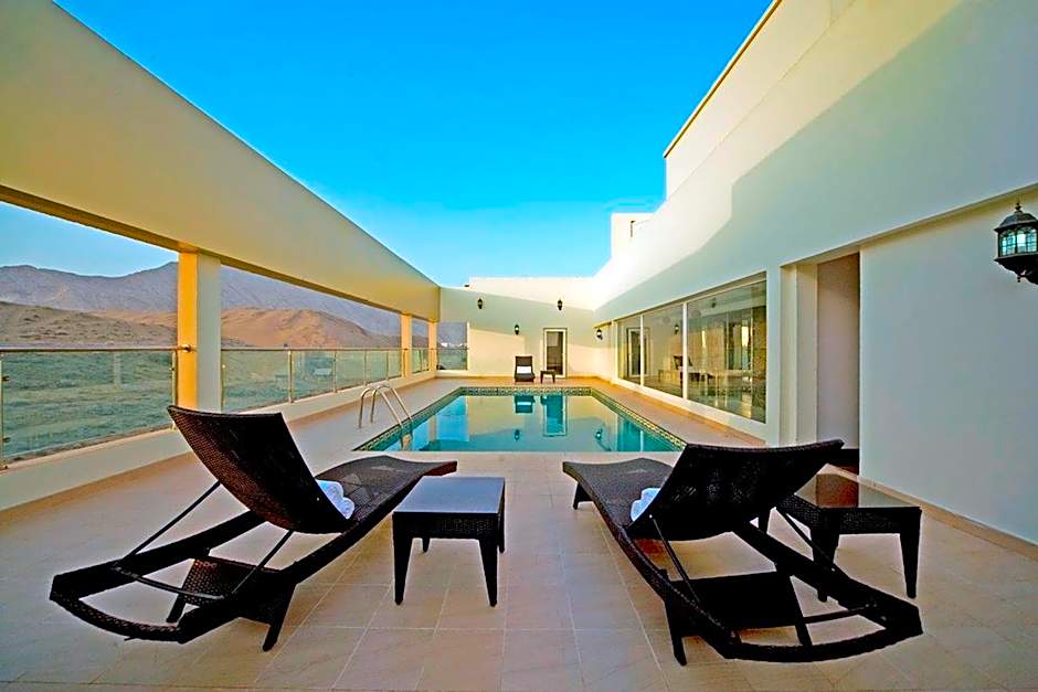 Muscat Dunes Hotel