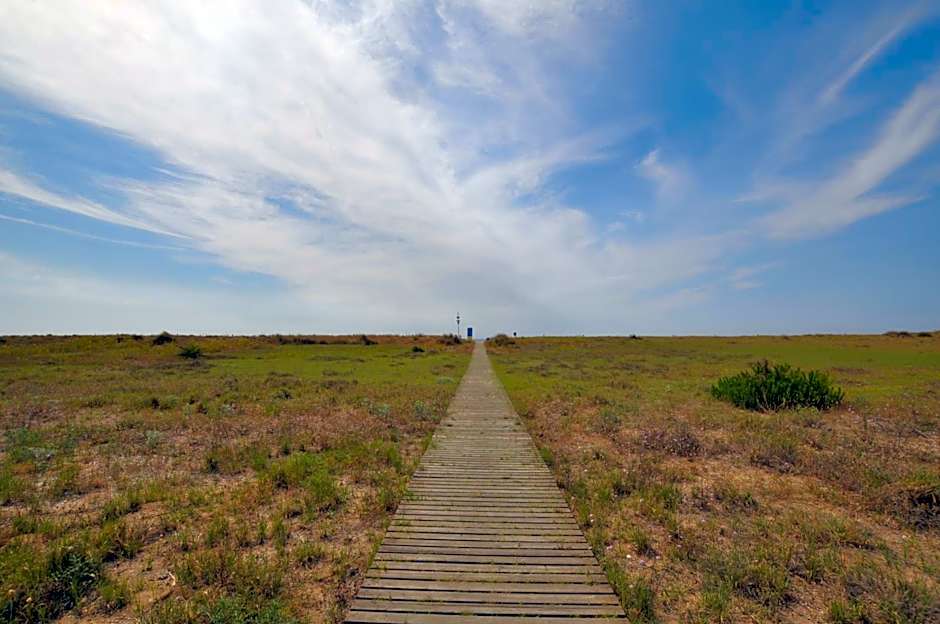 Airhostel Barcelona Airport 24h