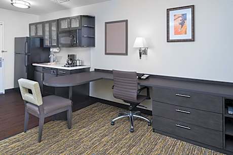 Queen Studio Suite