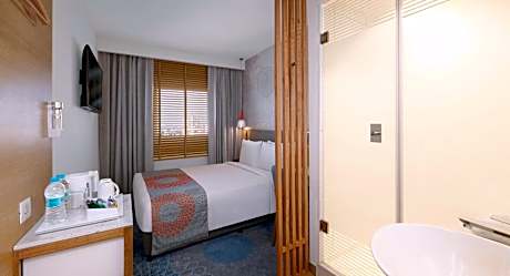Standard Room with Laundry Discount: 10%, Welcome Drink: Nonalcoholic (choice of one aerated beverage / tea / coffee),Complimentary Early Check-in: From 1:00 pm (subject to availability),Late Check-out: By 2:00 pm (subject to avl)