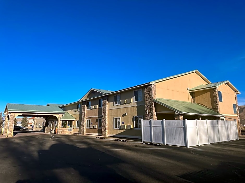 Days Inn & Suites by Wyndham Gunnison