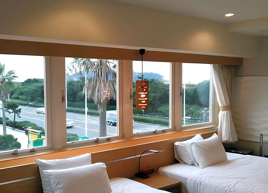 Breath Hotel