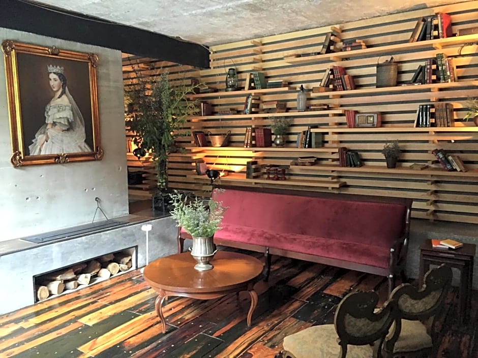 Hotel Carlota
