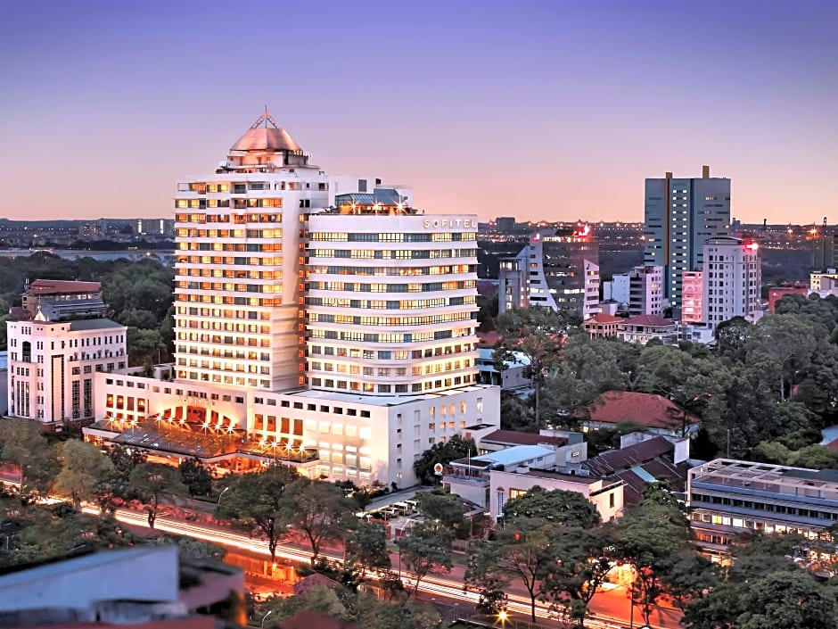 Sofitel Saigon Plaza Hotel